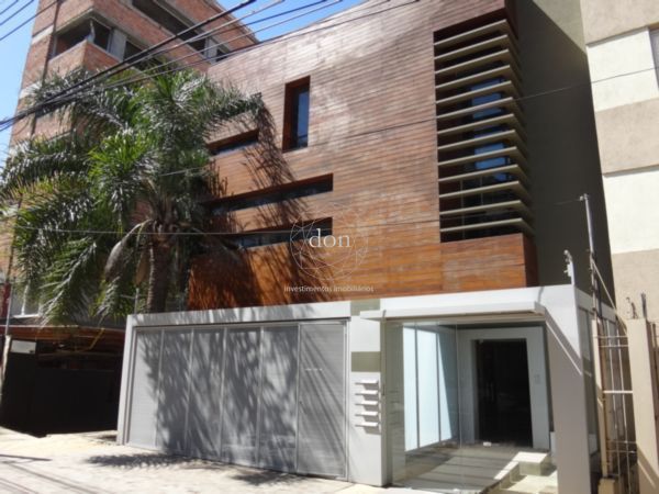 Prédio Comercial para alugar, 666m², Petrópolis - Porto Alegre